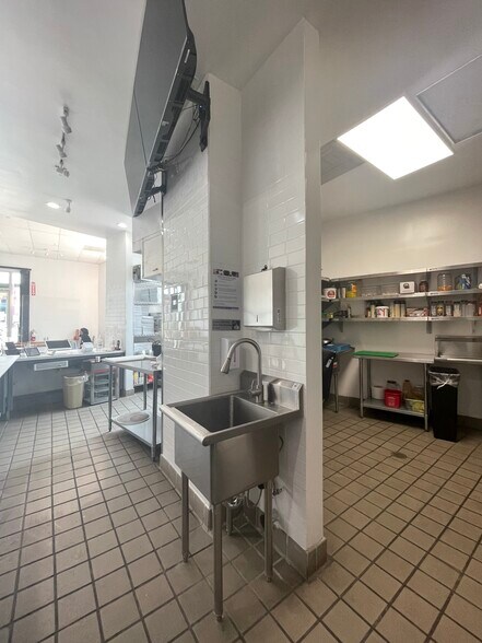 More Photos Of 5900-5930 Monterey Rd, Los Angeles General Retail For Sale