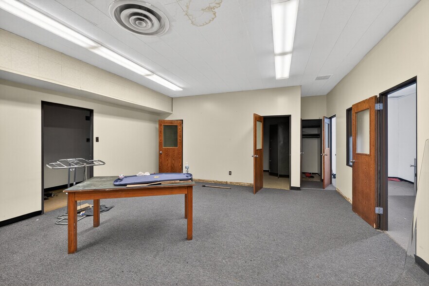 More Photos Of 206 Emerling Dr, Saint Louis Religious Facility For Sale