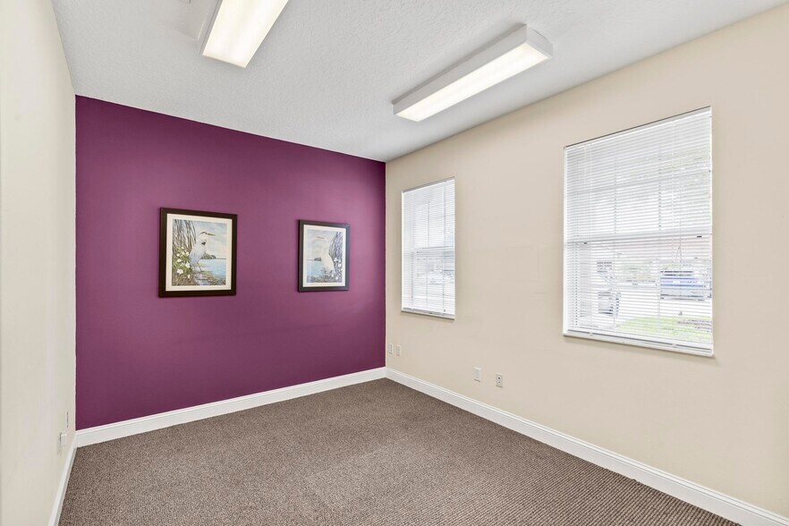 More Photos Of 399 Palm Coast Pky SW, Palm Coast Office For Sale