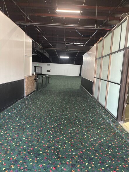 More Photos Of 134 Elm St, Anniston Freestanding For Lease