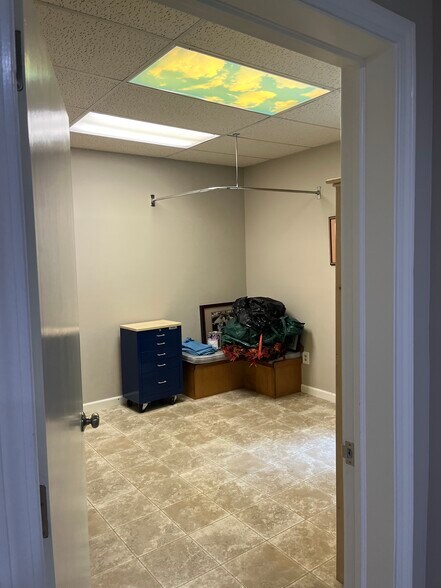 More Photos Of 666 Boston Post Rd, Guilford Medical For Sale