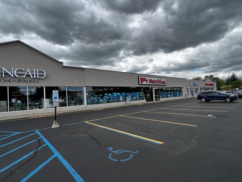 More Photos Of 109-117 E Route 59, Nanuet Freestanding For Lease