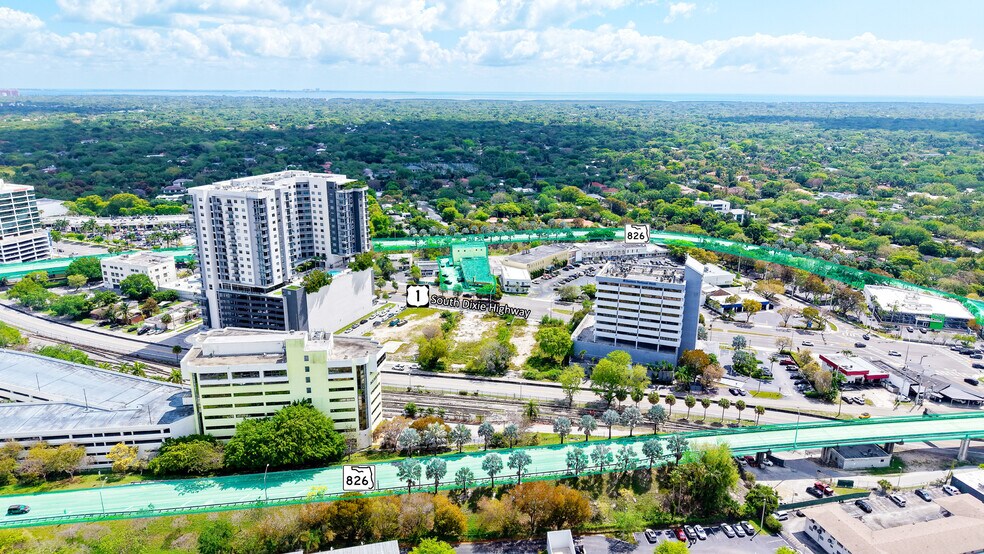 More Photos Of 9621 S Dixie Hwy, Miami Freestanding For Sale