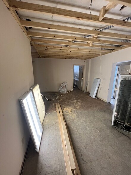 More Photos Of 9329 Reading Rd, Reading General Retail For Lease