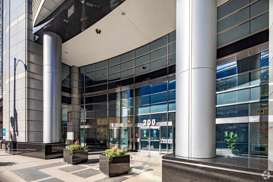 More Photos Of 200 Front St W, Toronto Office For Lease