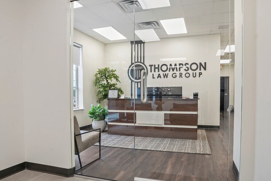 More Photos Of 123 S Lynnhaven Rd, Virginia Beach Office For Lease