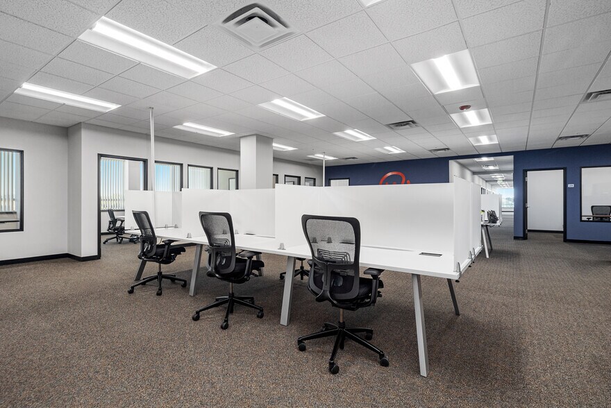 More Photos Of 500 Cummings Ctr, Beverly Office For Lease