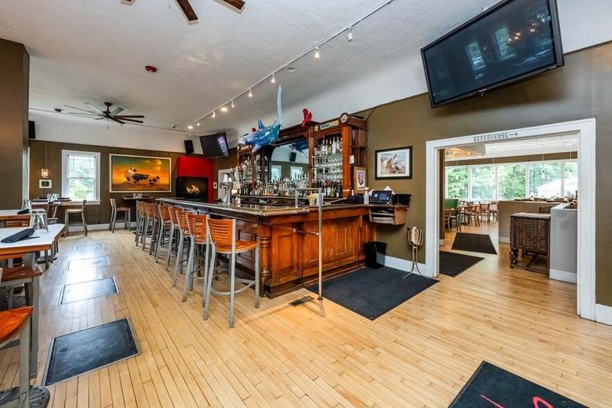 More Photos Of 16409 Red Arrow Hwy, Union Pier General Retail For Sale