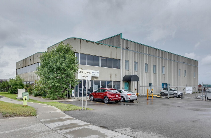 More Photos Of 4839 90th Ave SE, Calgary Warehouse For Lease