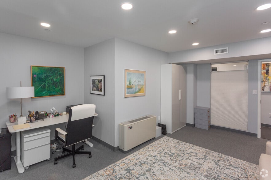 More Photos Of 520 Franklin Ave, Garden City Medical For Sale