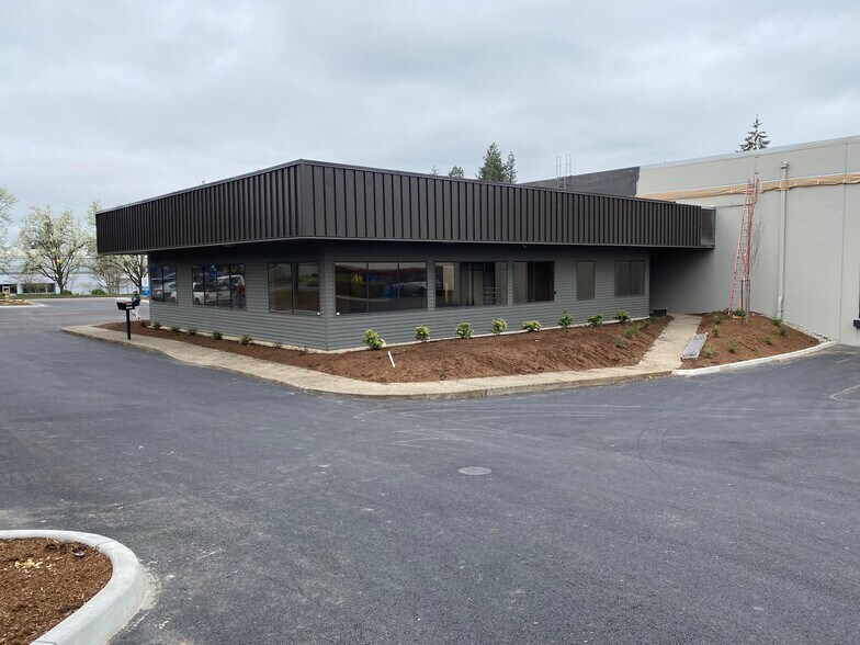 Primary Photo Of 10189 SW Avery St, Tualatin Manufacturing For Lease