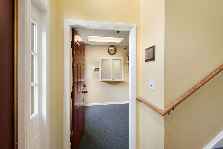 More Photos Of 13621-13689 Baltimore Ave, Laurel Medical For Sale