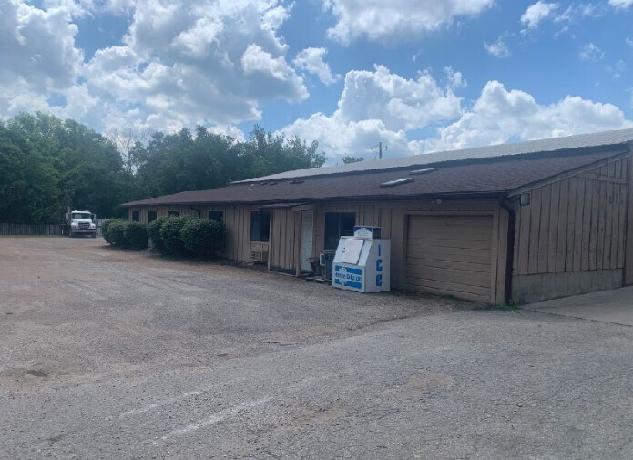 More Photos Of 17418 Manchester Rd, Wildwood Office For Lease