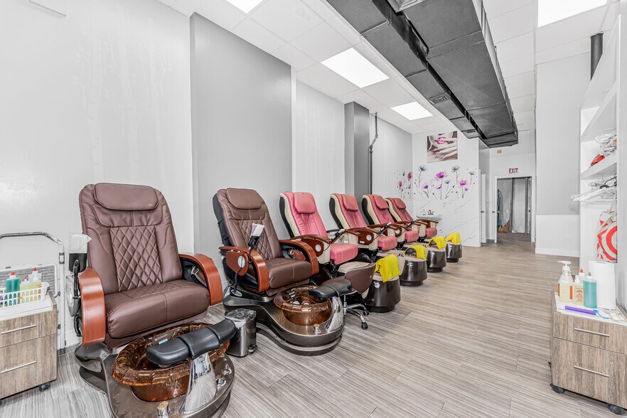 More Photos Of 3910 White Plains Rd, Bronx Storefront Retail Office For Sale