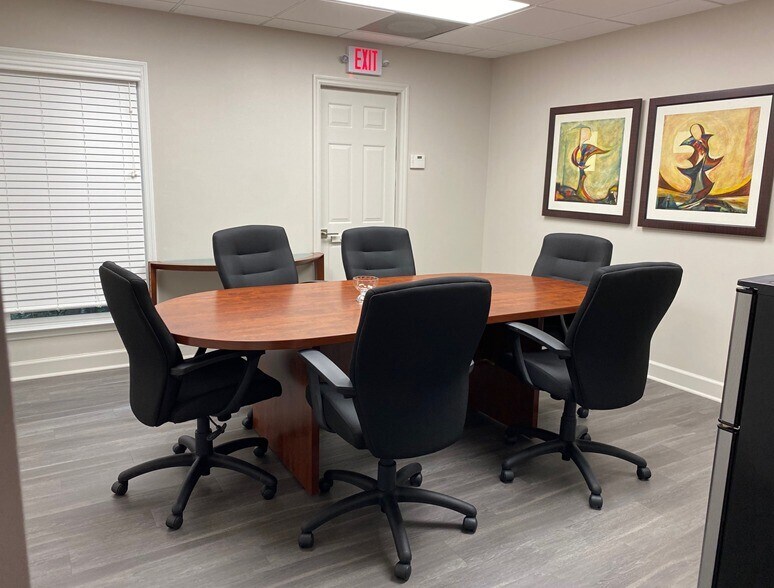 More Photos Of 708 Holcomb Bridge Rd, Norcross Office For Sale