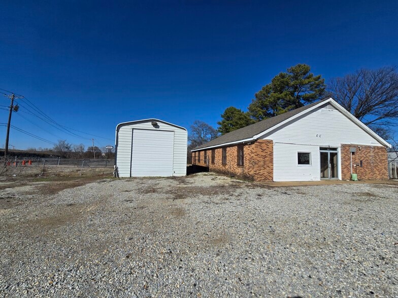 More Photos Of 1270 Springbrook Ave, Memphis Parking Lot For Lease