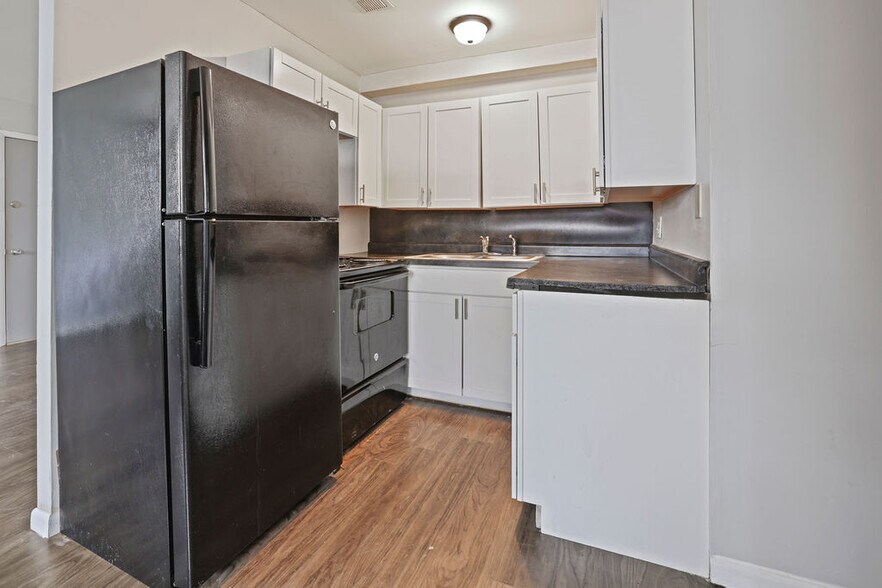 More Photos Of 2749 Queen City Ave, Cincinnati Apartments For Sale