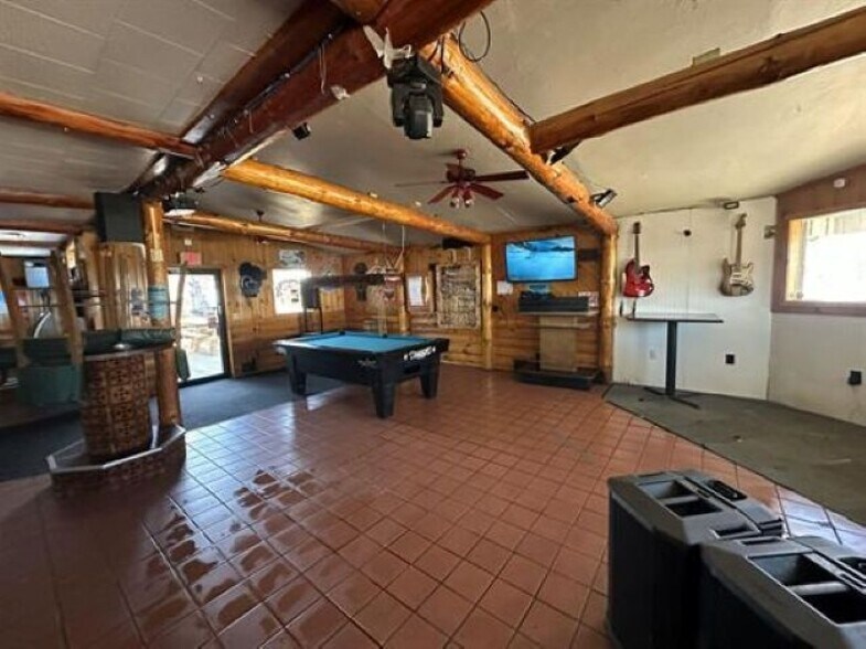 More Photos Of 1219 Main St, Gresham Bar For Sale