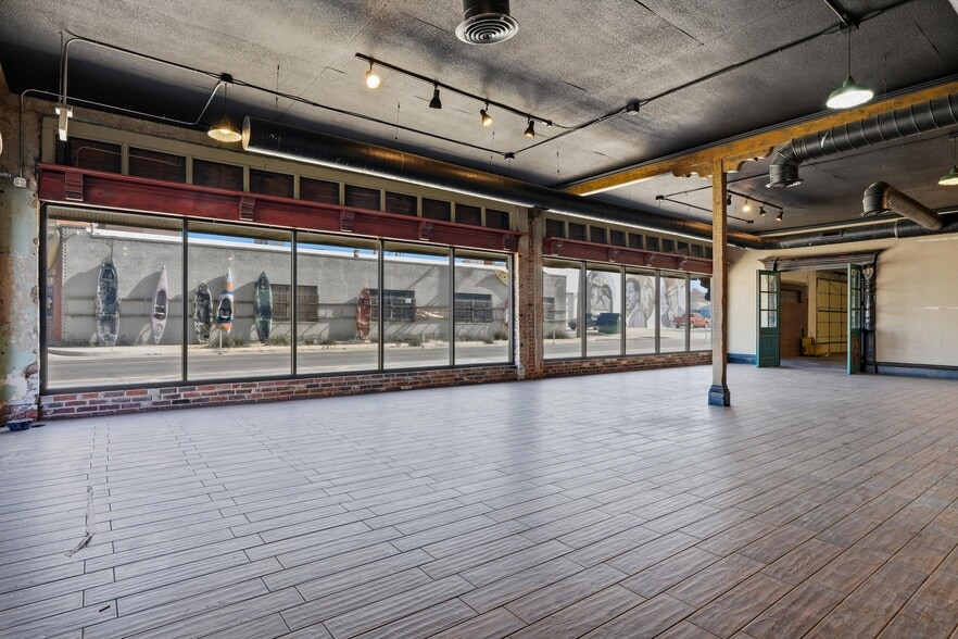 More Photos Of 215 N Western Ave, Oklahoma City Warehouse For Sale