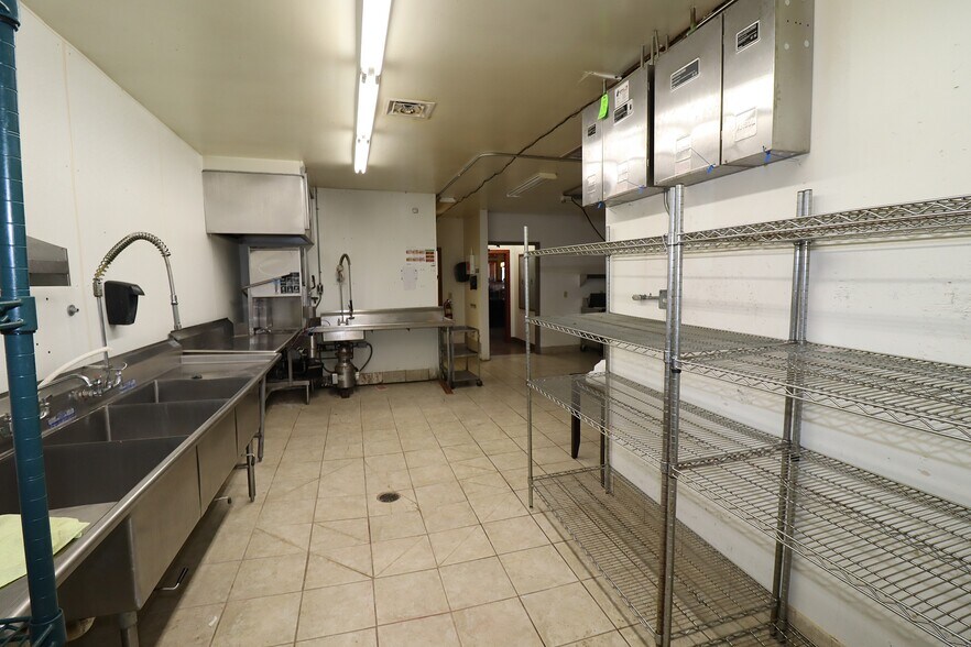 More Photos Of 30580 Hwy 2, Ashland General Retail For Lease