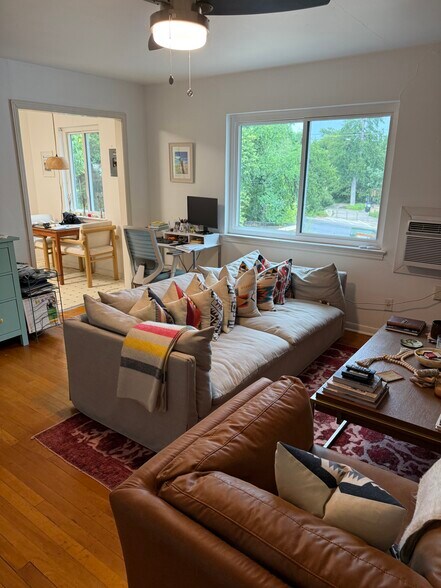 More Photos Of 1518 Parkway, Austin Multifamily For Sale