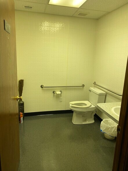 More Photos Of 59 Broadway, Taunton Office For Lease