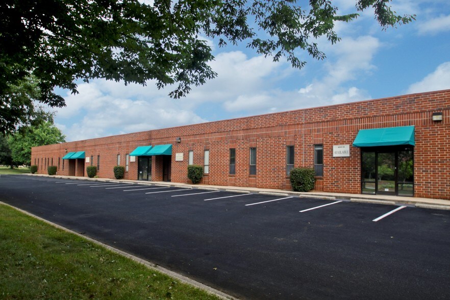 More Photos Of 4111 Rose Lake Dr, Charlotte Light Distribution For Lease