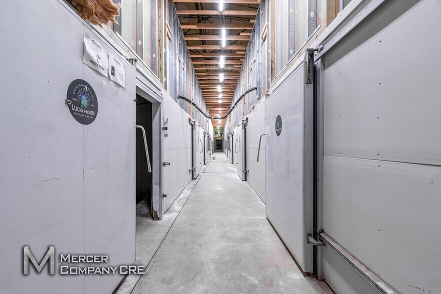 More Photos Of 900 N 4th St, Guthrie Manufacturing For Sale