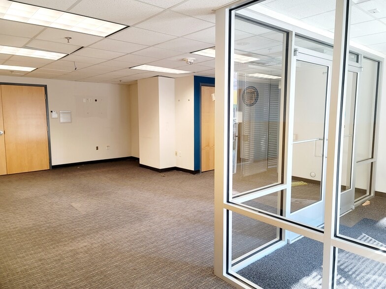 More Photos Of 700 E Franklin St, Richmond Apartments For Lease