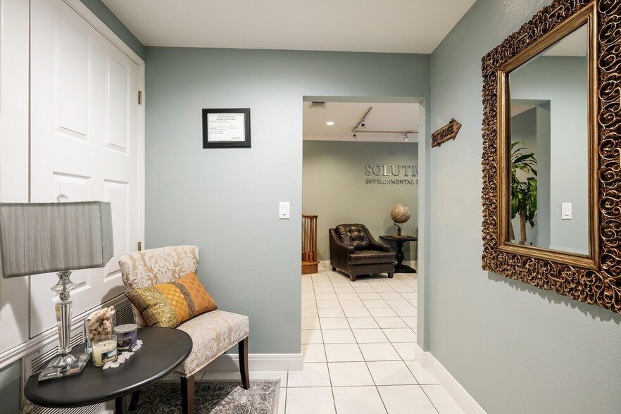 More Photos Of 13003 Jones Maltsberger Rd, San Antonio Loft Creative Space For Lease