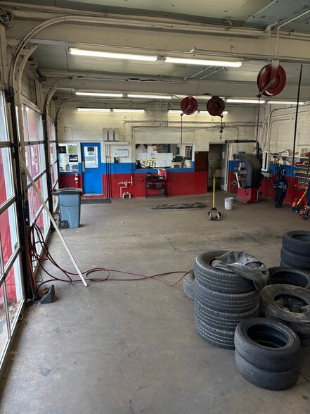 More Photos Of 349 Buttonwood St, Reading Flex For Sale