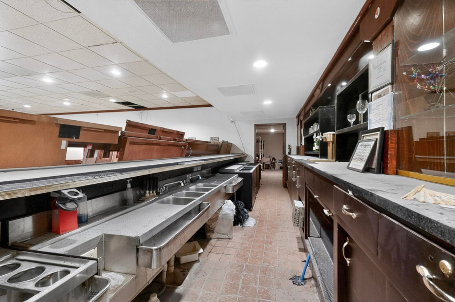 More Photos Of 1501 E Santa Fe Ave, Grants Hotel For Sale