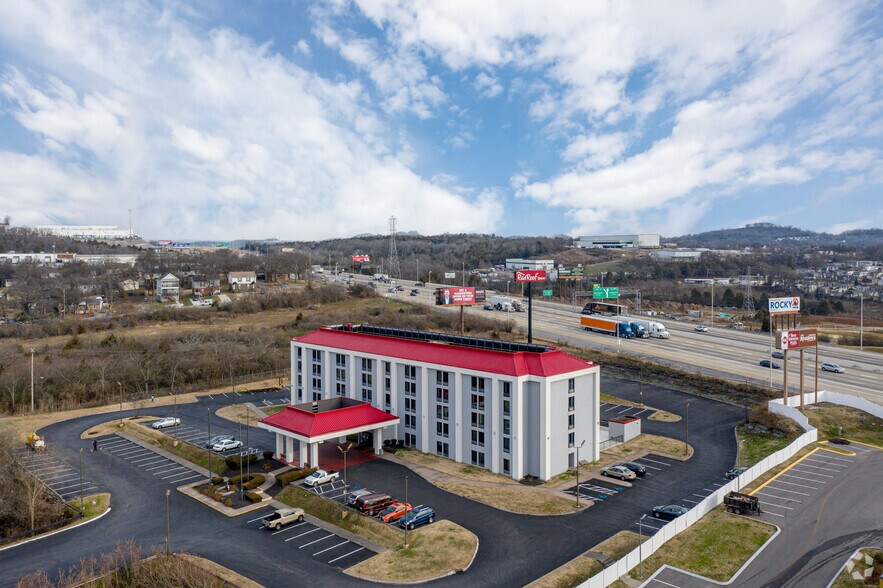 More Photos Of 2407 Brick Church Pike, Nashville Hotel For Sale