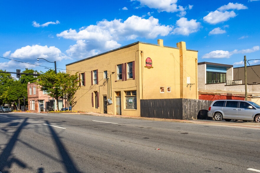 More Photos Of 195 N Perry St, Lawrenceville Storefront Retail Office For Sale