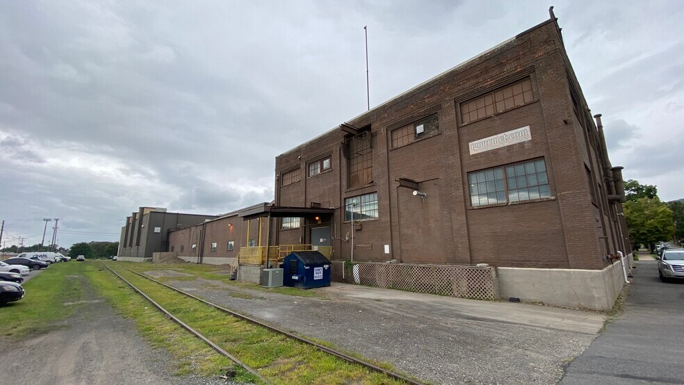More Photos Of 508 Delaware Ave, West Pittston Warehouse For Sale