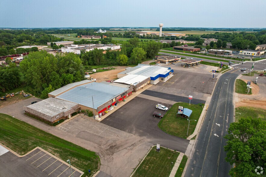 More Photos Of 522 Faxon Rd N, Norwood Young America Medical For Sale