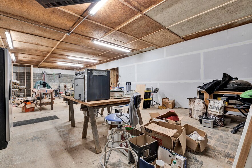 More Photos Of 1050 Whisperwood Trl NE, Cleveland Light Distribution For Sale