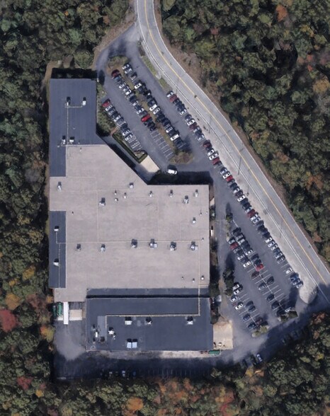 More Photos Of 10 Trotter Dr, Medway Research And Development For Lease