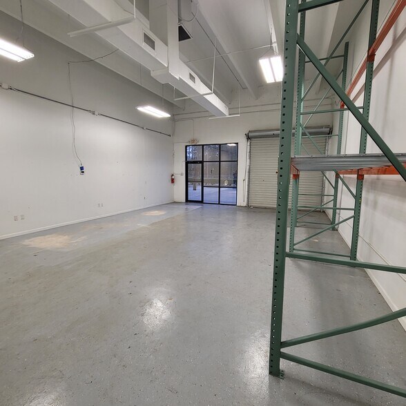 More Photos Of 25430 NW 8th Ln, Newberry Warehouse For Sale