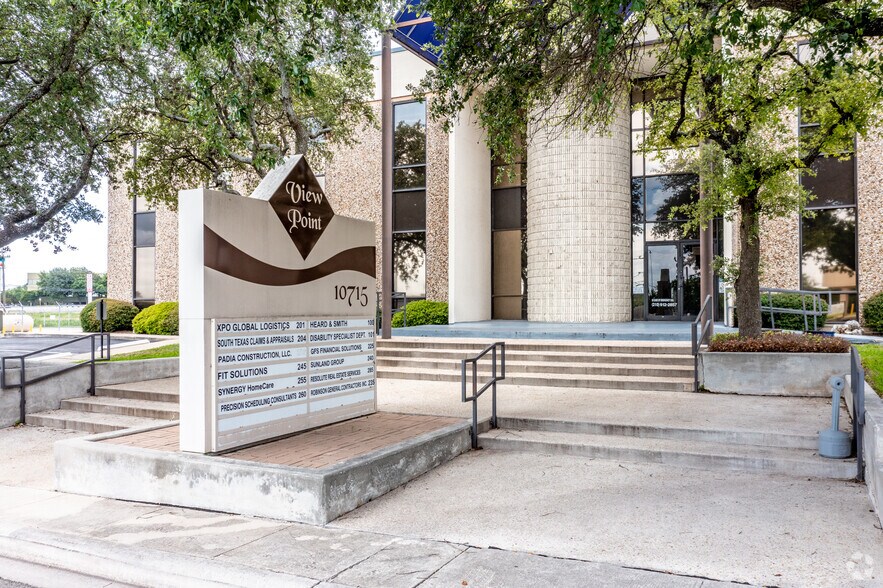 More Photos Of 10715 Gulfdale St, San Antonio Office For Sale