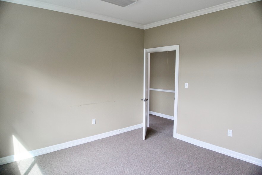 More Photos Of 4502 Riverstone Blvd, Missouri City Medical For Lease