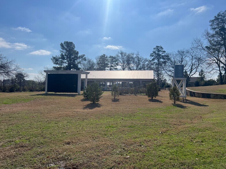 More Photos Of 14347 C R 192 rd, Tyler Lodge Meeting Hall For Sale