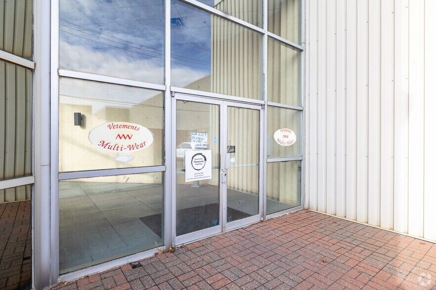 More Photos Of 8211-8247 Av 17e, Montréal Light Distribution For Lease