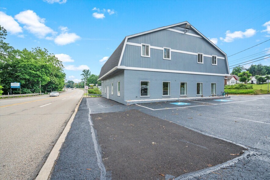 More Photos Of 7703 Perry Hwy, Pittsburgh Freestanding For Lease