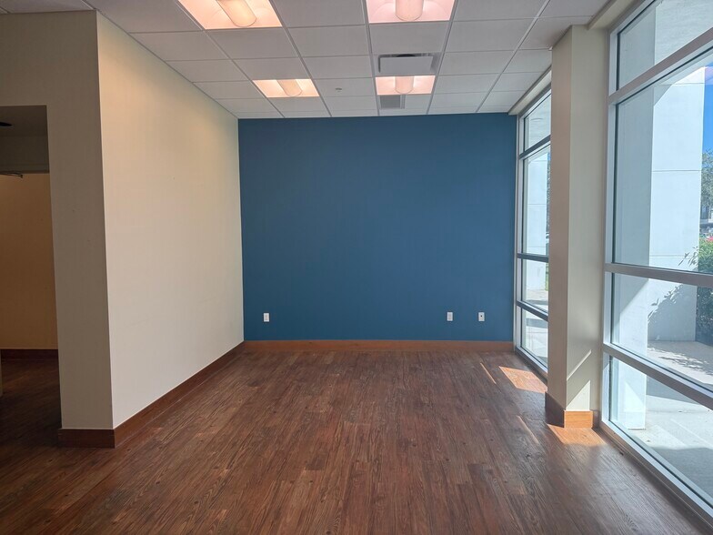 More Photos Of 3291 Woods Edge Pky, Bonita Springs Medical For Lease