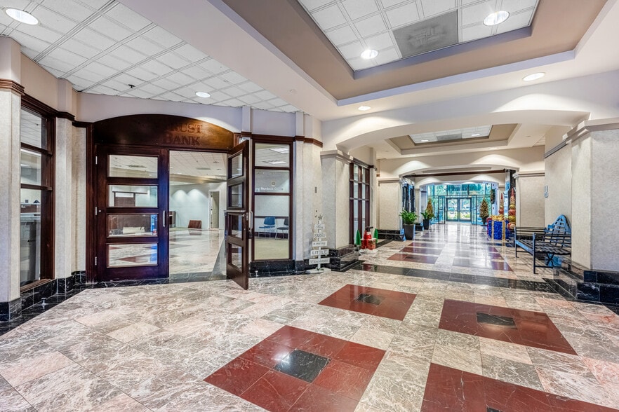 More Photos Of 18501 Murdock Cir, Port Charlotte Medical For Lease