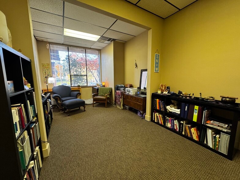 More Photos Of 1061 E Main St, Grass Valley Medical For Sale