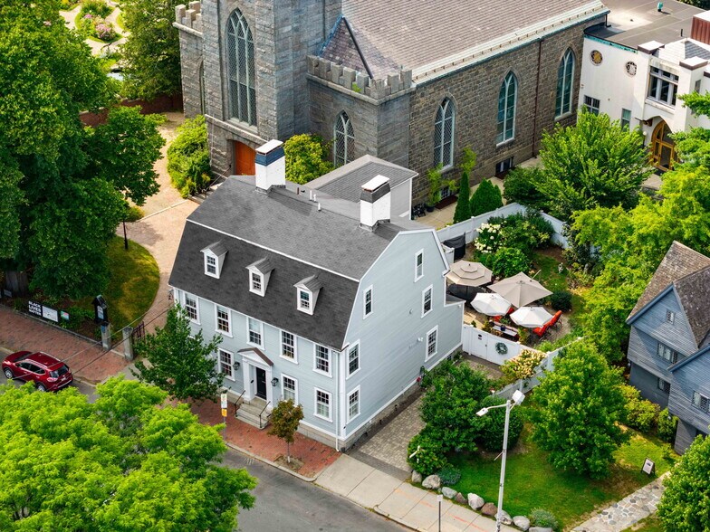 More Photos Of 314 Essex St, Salem Specialty For Sale