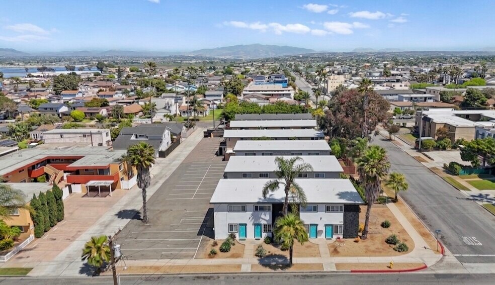 More Photos Of 595 7th St, Imperial Beach Apartments For Sale