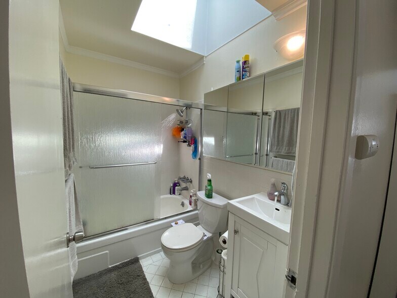 More Photos Of 1254 48th Ave, San Francisco Apartments For Sale